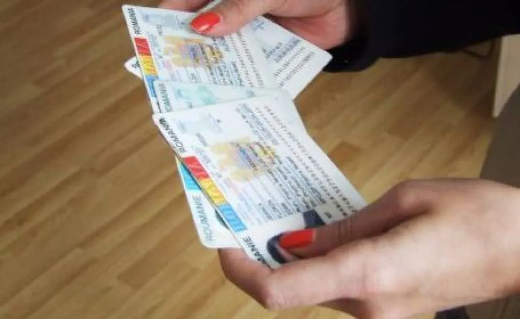 Program special la Evidența Persoanelor, în weekend-ul referendumului