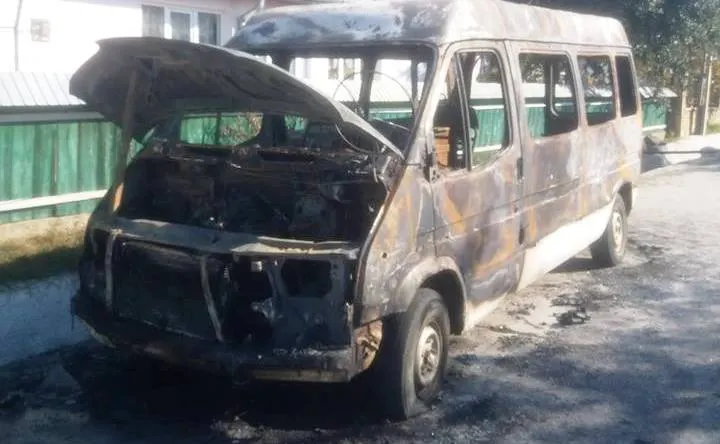 Incendiatorul din Negrești, reținut pentru două infracțiuni de distrugere