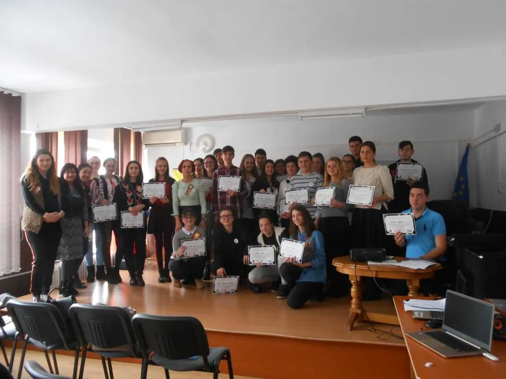Proiecte dedicate Centenarului, la Colegiul Național „Gheorghe Asachi” (FOTO)