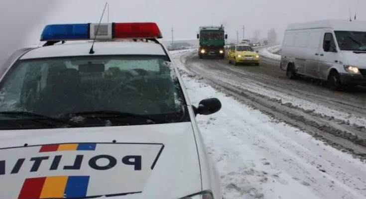 Patru accidente rutiere și peste 100 de locuințe fără curent
