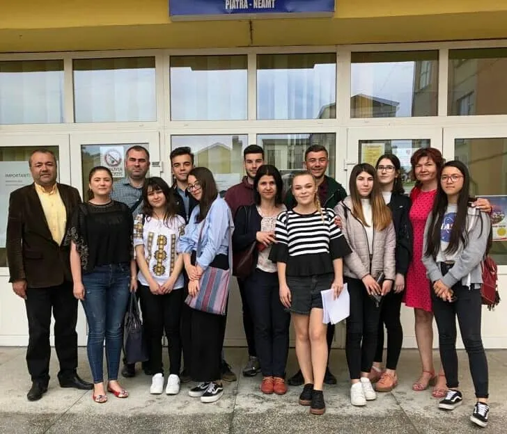 Elevii Colegiului Naţional „Roman Vodă” Roman, locul I la etapa județeană a Proiectului educativ „Gândesc, vorbesc şi acționez Pro-integritate!”