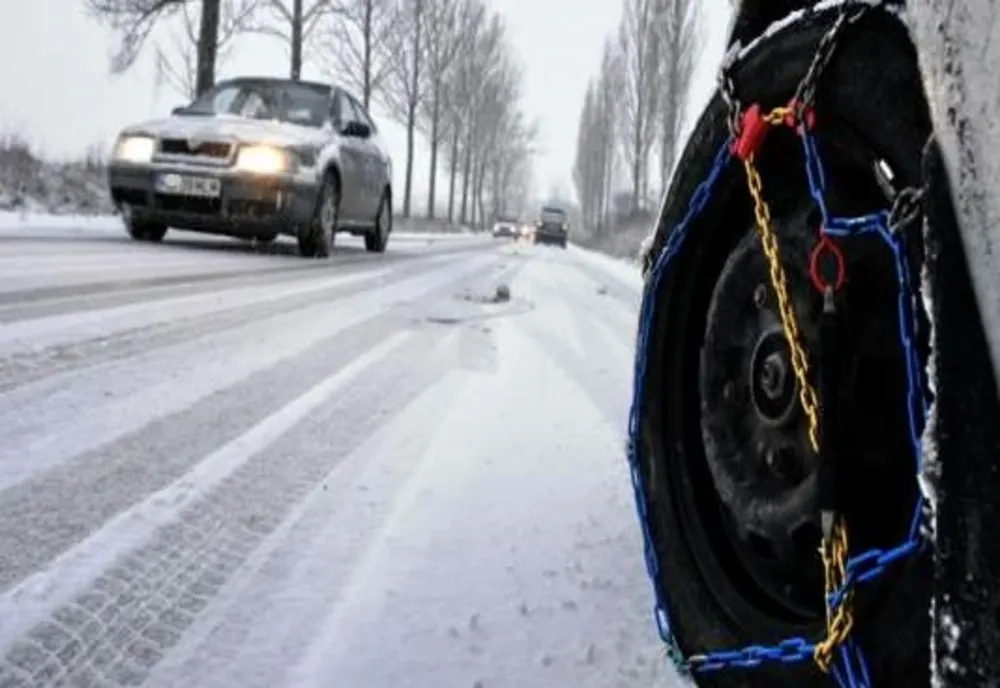 Recomandările poliţiştilor nemțeni pentru a circula în siguranţă pe timp de iarnă