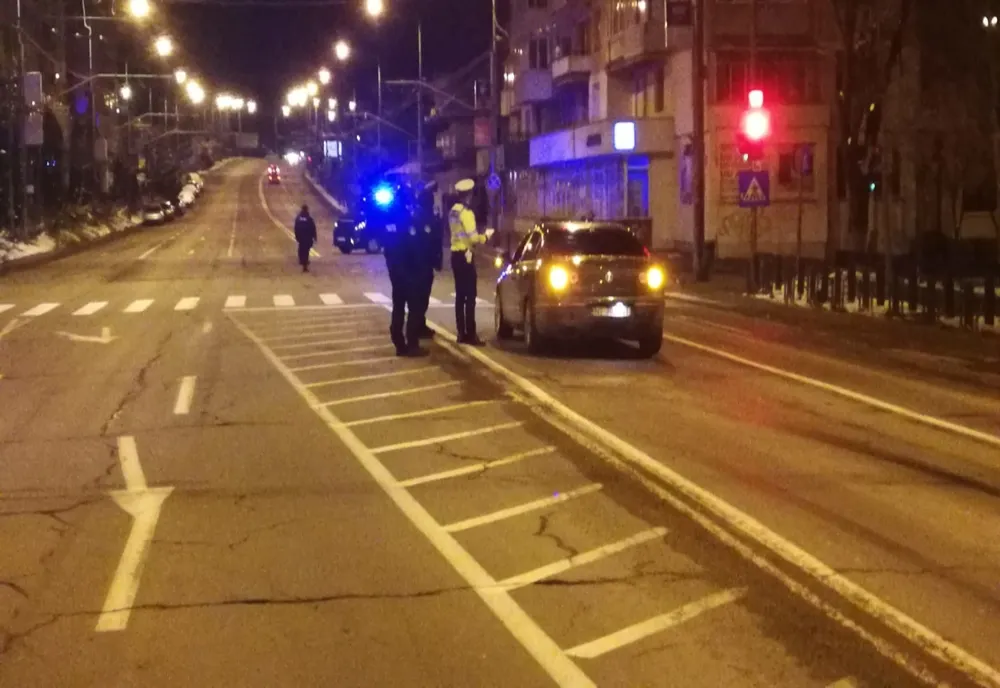 Prima noapte de restricții. Polițiștii și jandarmii nemțeni, pe străzi (VIDEO)