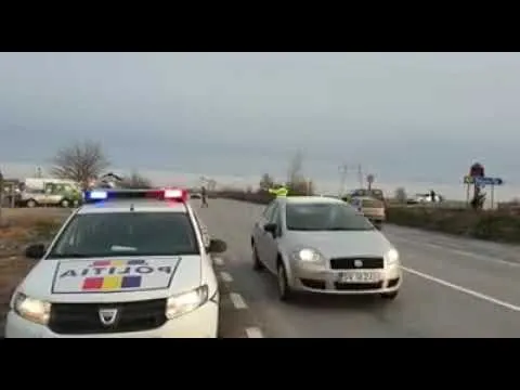 Puncte fixe de control pentru restricționarea accesului în zona aflată în carantină din județul Suceava. Unul este la Oglinzi (VIDEO)