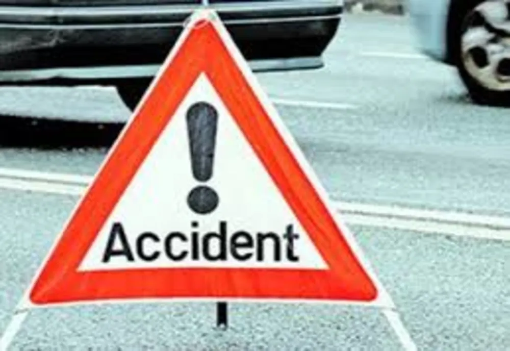 Copil de nici doi ani, lăsat nesupravegheat, victimă a unui accident rutier