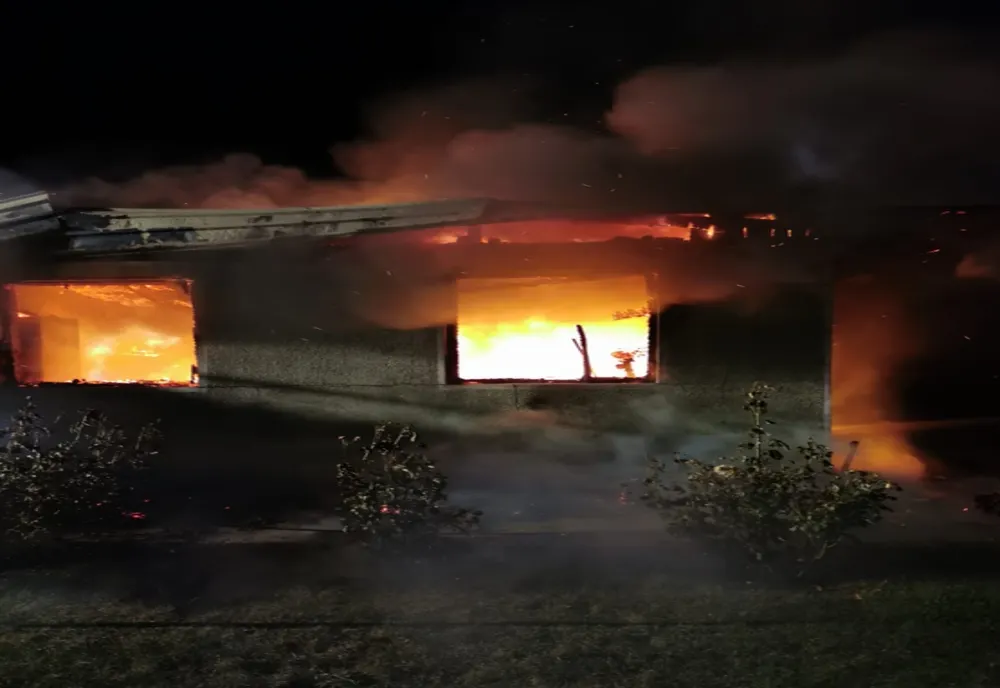 Incendiu la un garaj din localiatea Vădurele