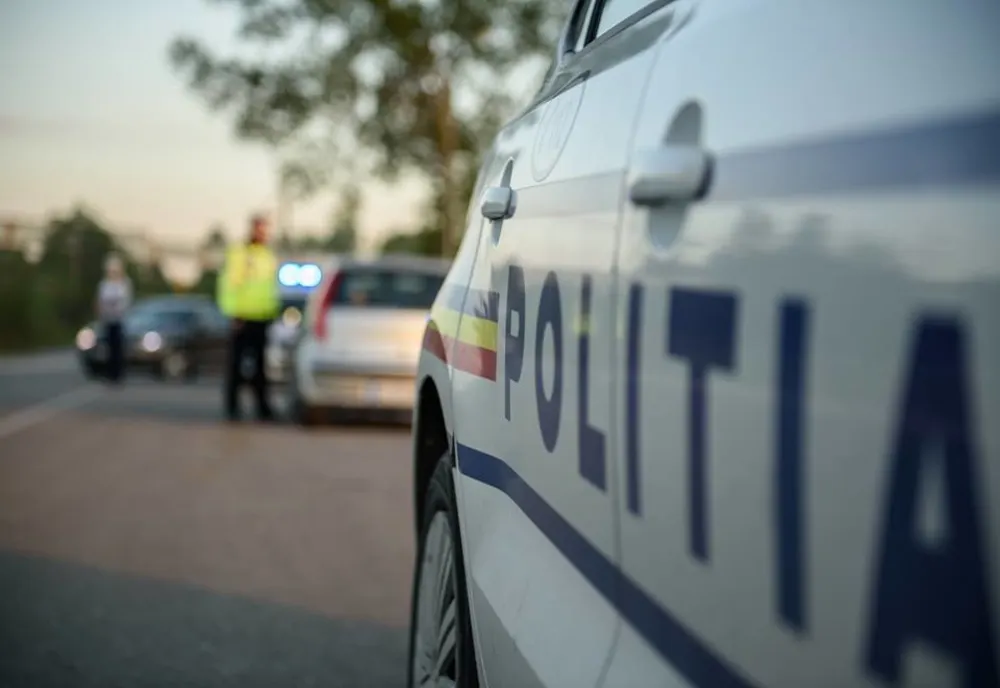 Tânără din județul Neamț, prinsă la volan de polițiștii băcăuani, fără permis de conducere