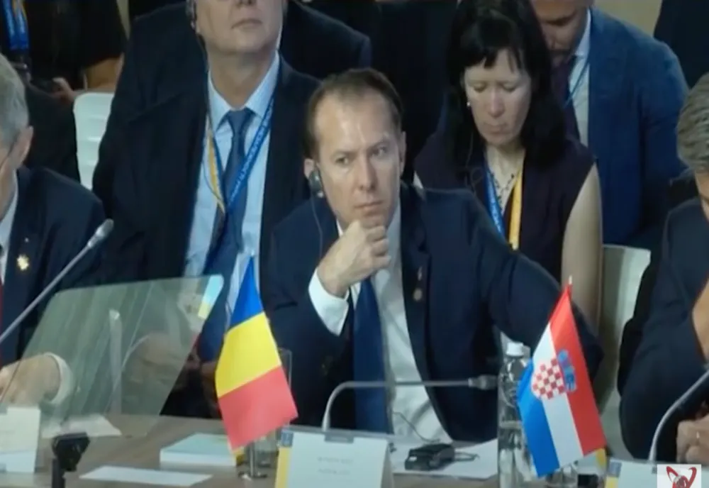 CULISELE STATULUI PARALEL / Florin Cîțu, mut la atacul Ungariei. De ce a mers premierul în locul lui Klaus Iohannis la summitul din Ucraina