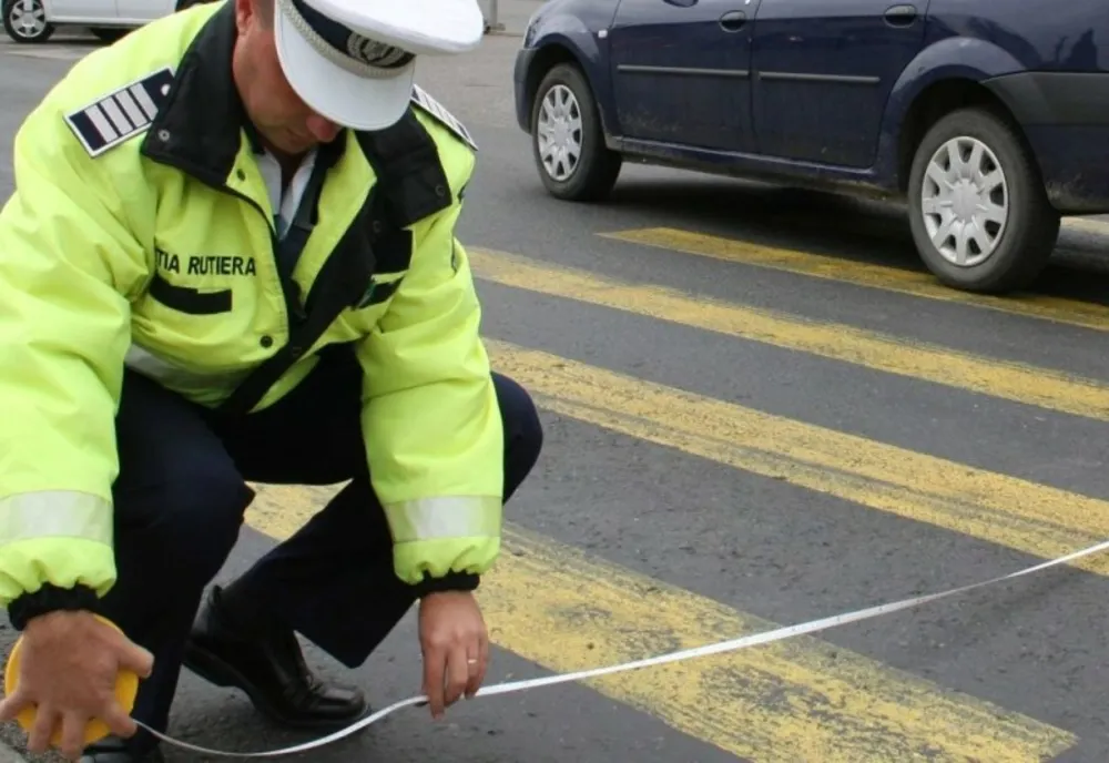 Adolescent accidentat pe trecerea pentru pietoni