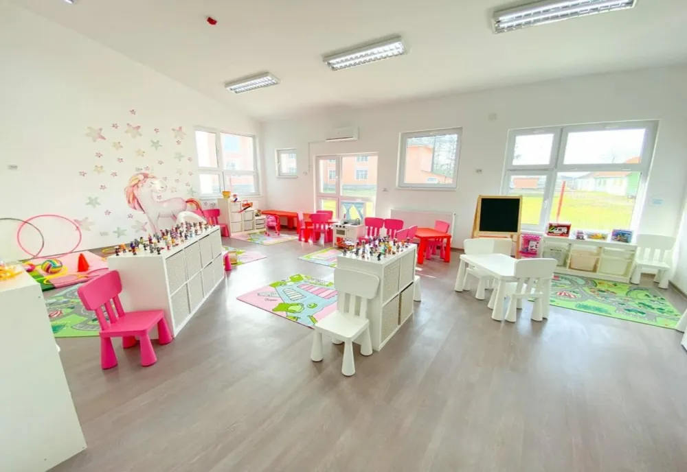 Legile Educației. Educatoarele din grădinițe vor avea nevoie de studii superioare