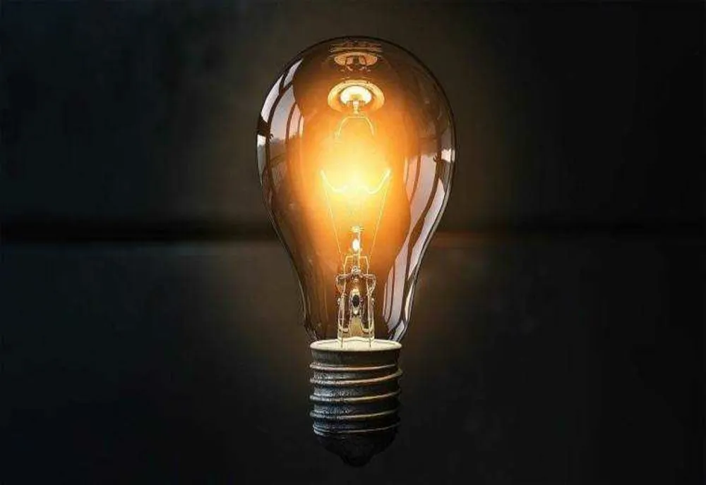 LECȚIA IBERICĂ: LUCRURI NECESARE ÎN TIMPUL UNEI PENE PRELUNGITE DE ELECTRICITATE
