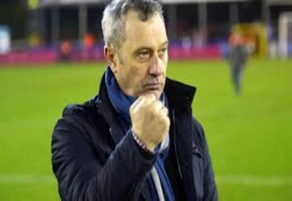 FOTBAL: MIRCEA REDNIC, NUMIT ANTRENOR PRINCIPAL LA STANDARD LIEGE