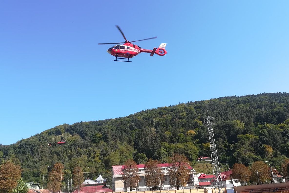 Turist francez, rănit grav în Parcul Național Ceahlău, preluat cu elicopterul SMURD