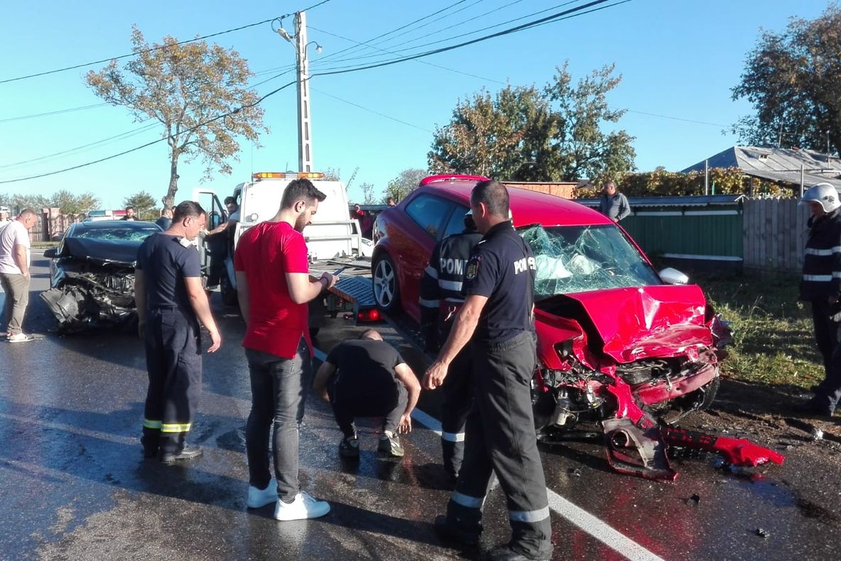 Accident rutier, cu 7 victime, în comuna Ștefan cel Mare (FOTO)
