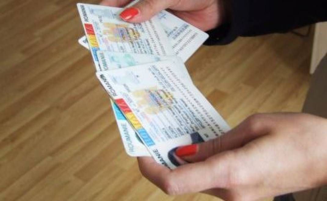 Program special la Evidența Persoanelor, în weekend-ul referendumului