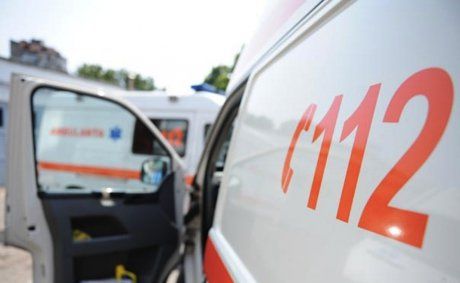 Femeie decedată după ce o creangă de copac s-a rupt şi i-a căzut în cap