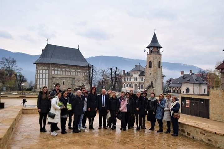 Profesori din Slovenia, Croația și Spania, la Primăria Piatra-Neamț