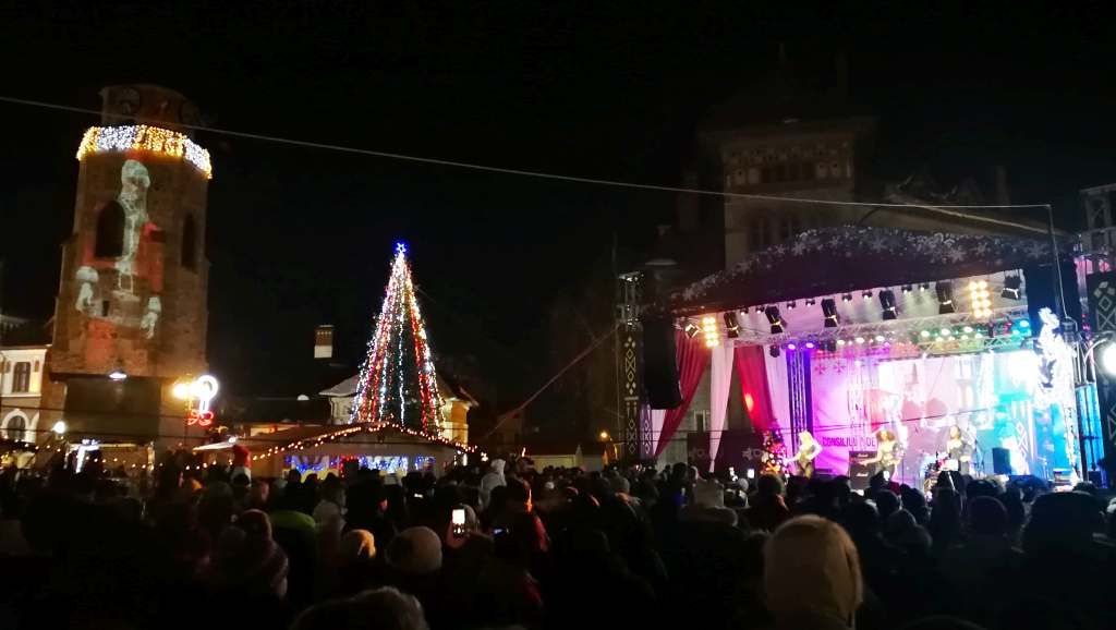 Spectacolul de închidere al ediției a treia a Târgului de Crăciun la Neamţ