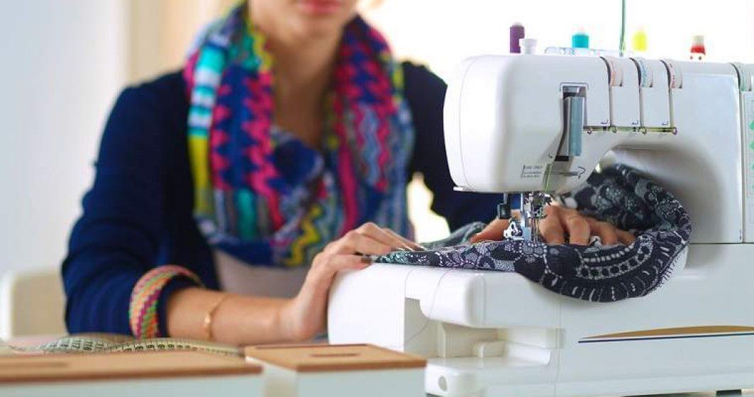 70 de locuri de muncă pentru confecționeri articole textile în Roman. Vezi lista completă publicată de AJOFM Neamț