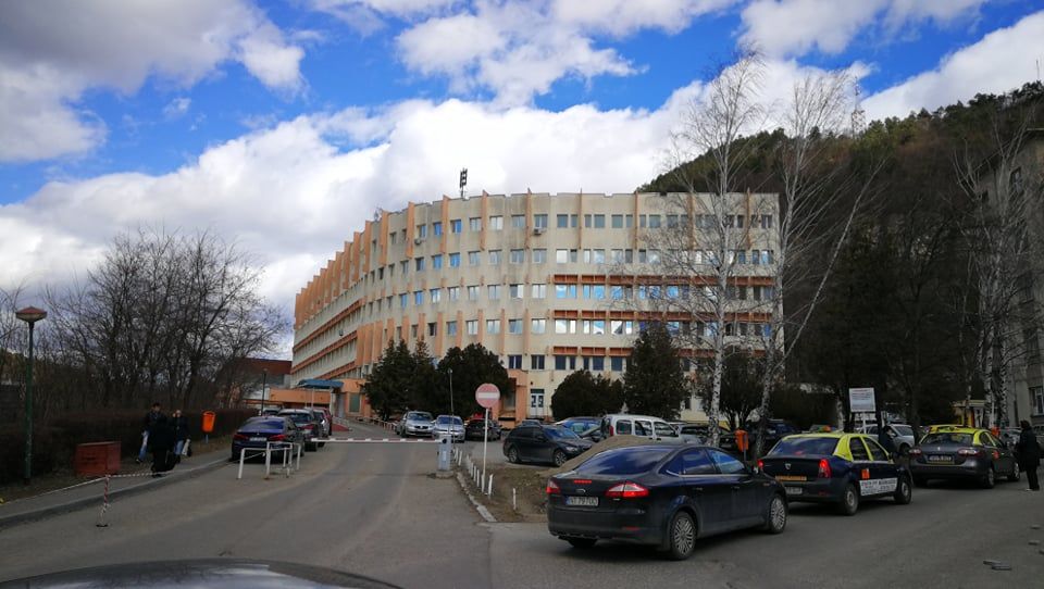 23 de persoane (medici și pacienți) trimise în judecată în dosarul „Mită la spital”