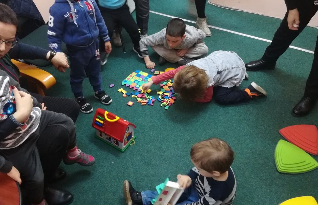 În evidențele DGASPC Neamț sunt 367 copii cu autism