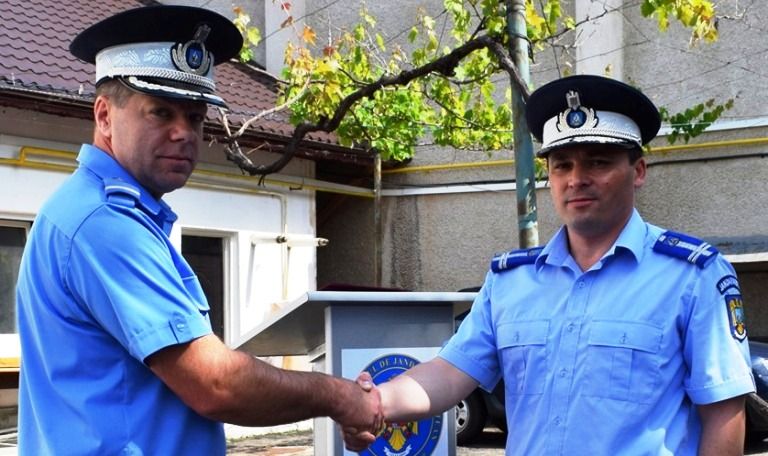 Predare de ștafetă la Jandarmeria Neamț (FOTO)