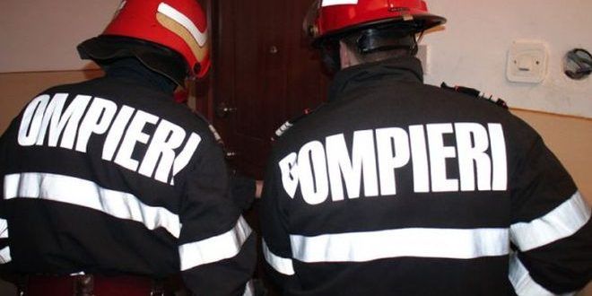 Bărbat, găsit mort într-un apartament din Roman