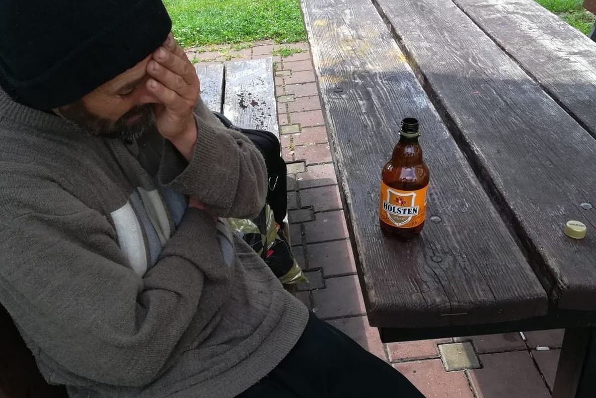 Scandalagii și bețivii, în atenția Poliției Locale. Au fost aplicate 56 de amenzi în valoare totală de 11.520 de lei