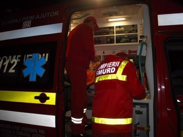 Pieton în comă, la spital, după un accident rutier