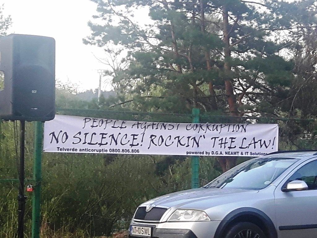 Mesaje anticorupție la Maratonul muzical „Piatra Peste Vale” (FOTO)