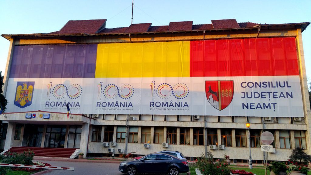 Circ fără pâine în Consiliul Județean Neamț. În ciuda încercărilor liberalilor, majoritatea PSD-ALDE a trecut proiectele