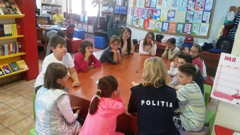 Activitățile polițiștilor în vacanța de vară (FOTO)