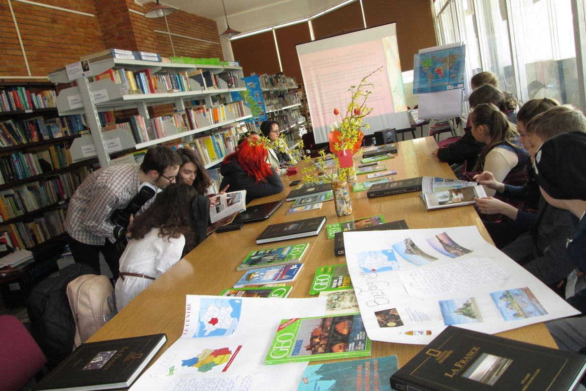 Clubul de franceză, o nouă serie de întâlniri, la Biblioteca Județeană