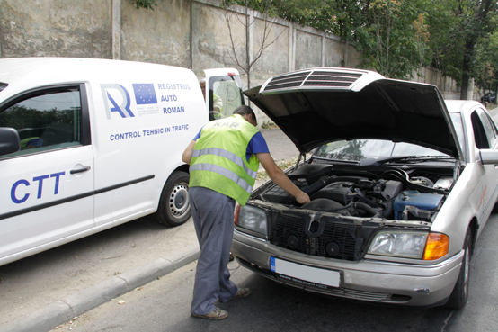 Sicrie pe patru roți pe șoselele din Neamț. Peste 200 de mașini, pericol iminent de accidente