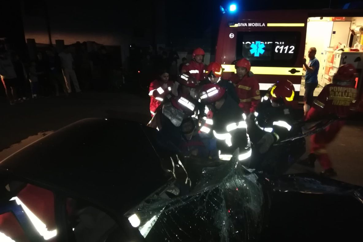 Accident grav, cu 3 victime. Un șofer, beat criță, a fost reținut (FOTO)