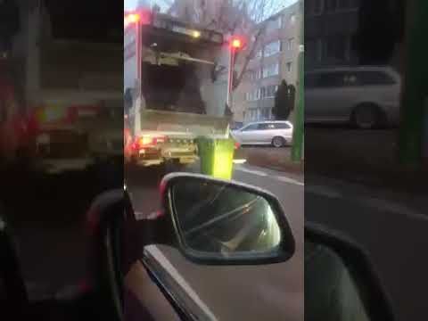 Atacuri de panică și pagube însemnate în urma unui incendiu pornit de la un scurtcircuit (VIDEO)