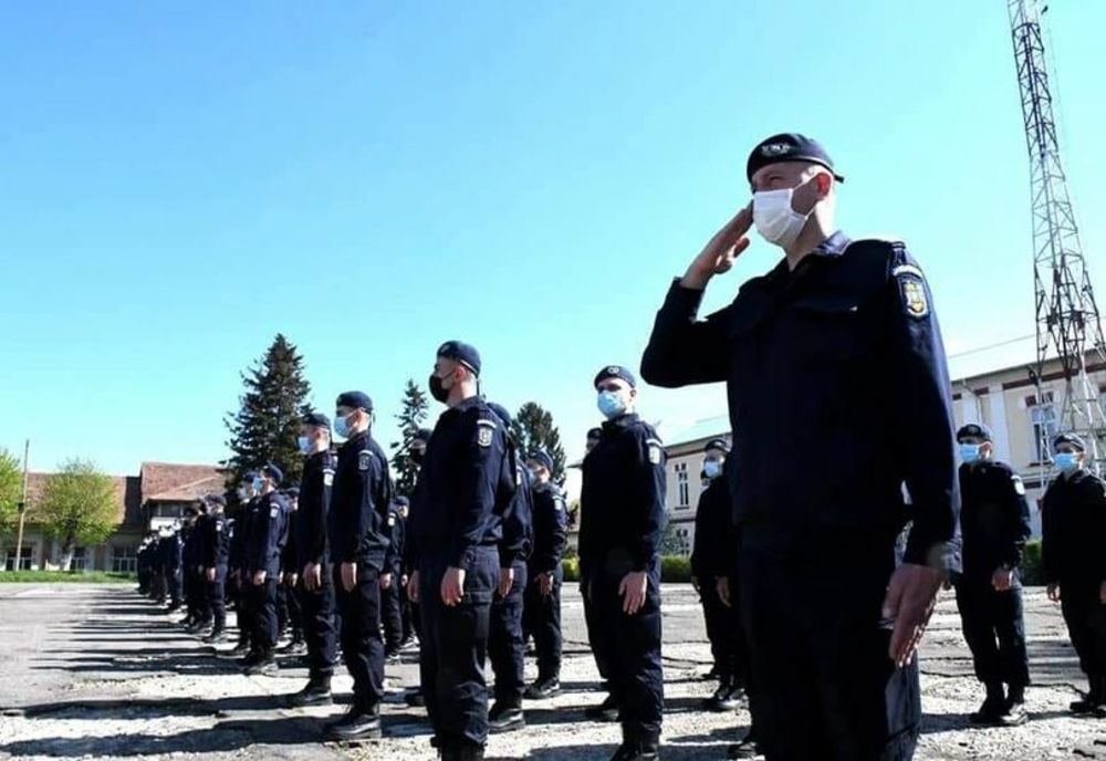 16 tineri nemțeni, viitori jandarmi