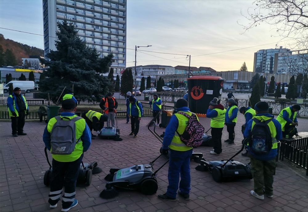 Utilaje noi pentru eficientizarea activității de curățenie în Piatra-Neamț 