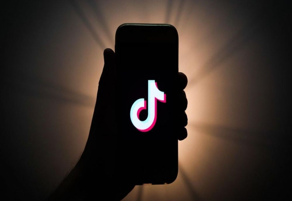 Folosești Tik Tok? Se fac schimbări importante pe platformă. Iată ce trebuie să știi