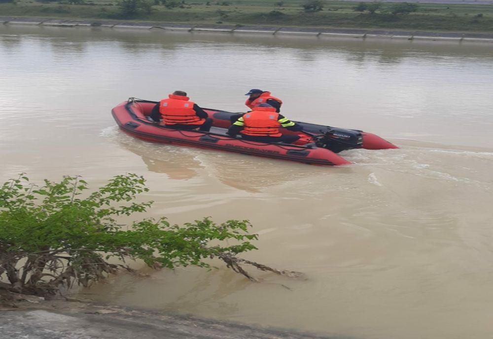 Bărbat scos fără suflare din râul Moldova