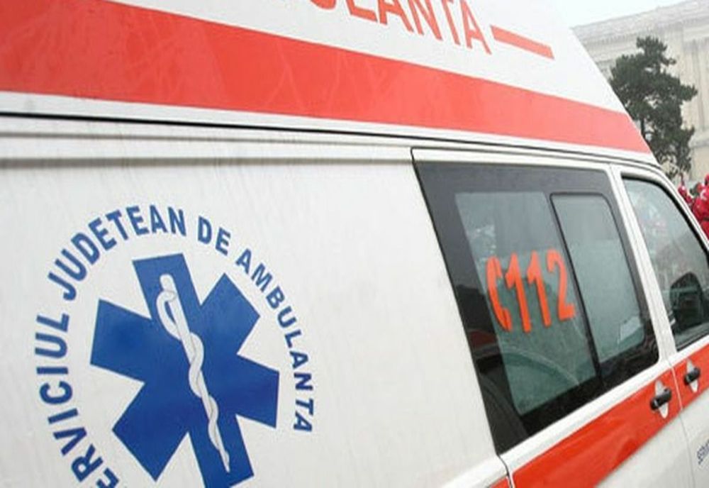 Pieton accidentat pe o stradă din Roman