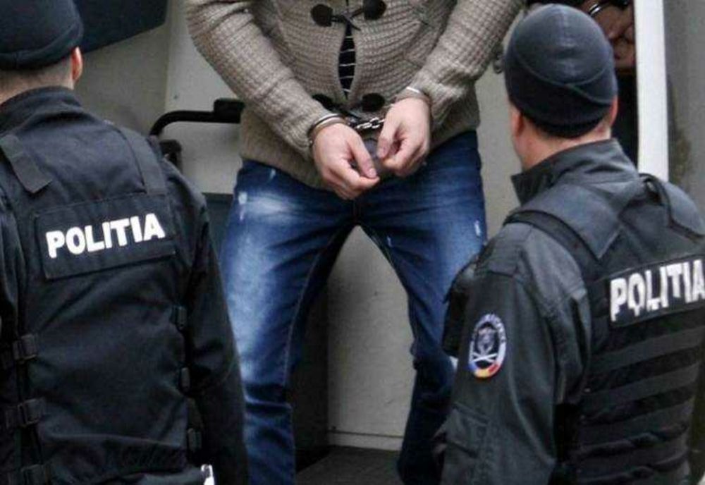 Agresor care și-a lovit o vecină cu lopata, arestat preventiv