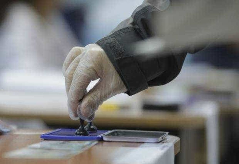 COTAR LE CERE ROMÂNILOR DIN ȚARĂ ȘI DIASPORA SĂ IASĂ LA VOT: „NU VOTĂM UN OM, CI UN SISTEM DE VALORI!”