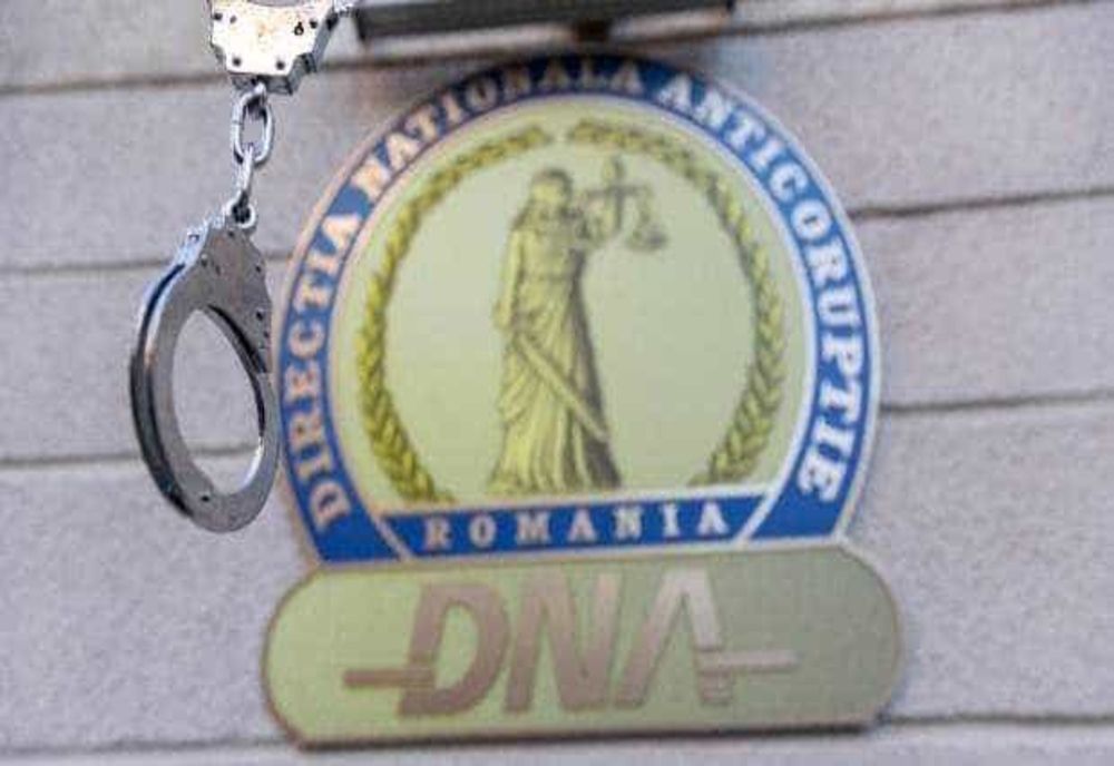 Trei rețineri în urma pechezițiilor de vineri de la Primăria Sectorului 5