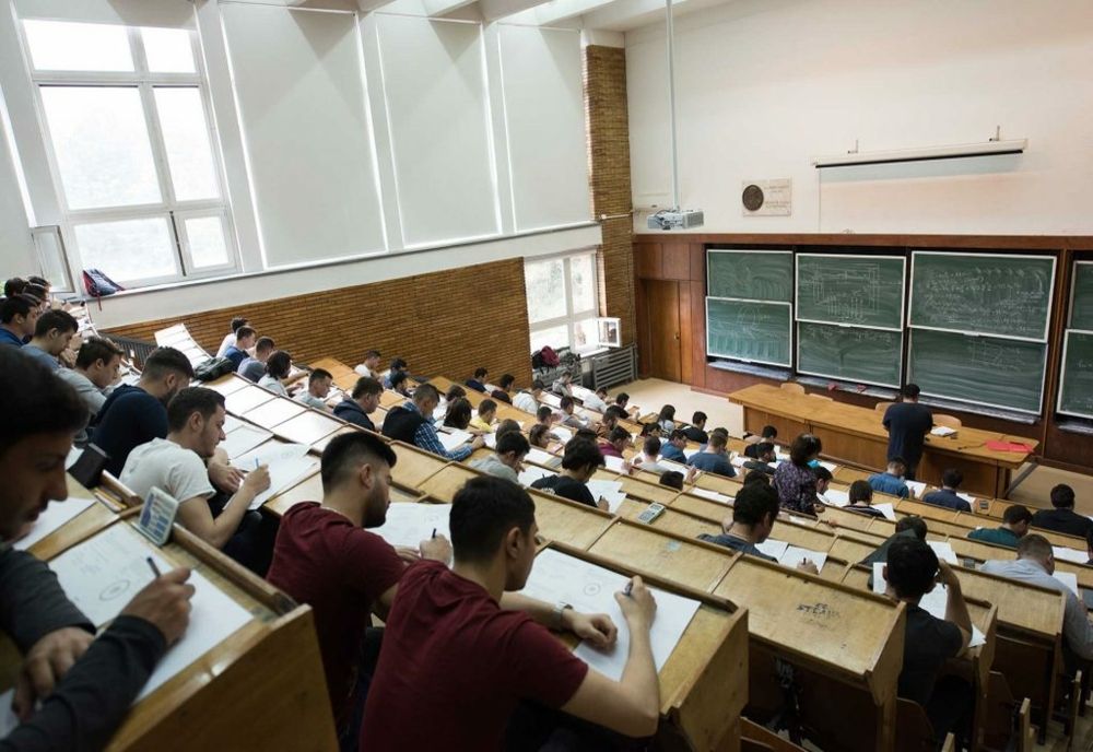 FACULTATEA DIN ROMÂNIA UNDE REPETENȚIA A DEVENIT REGULĂ. MULȚI STUDENȚI NU SE MAI PREZINTĂ LA EXAMENE