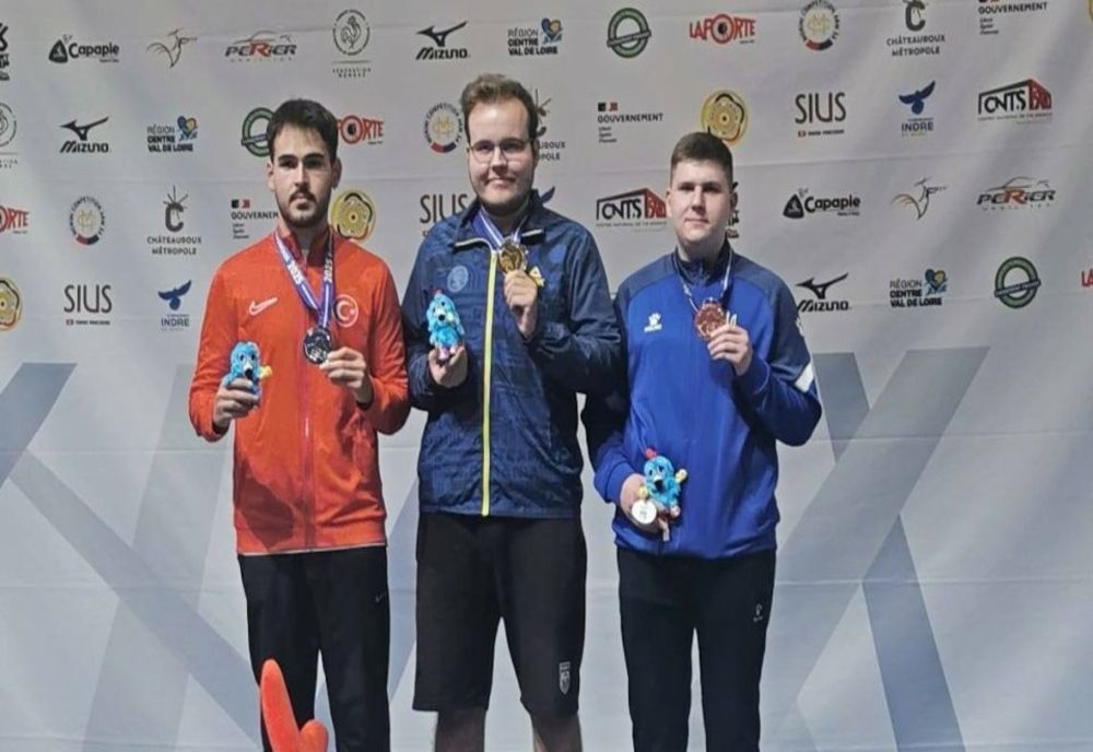 LUCA JOLDEA ȘI DAVID MATEI, MEDALIAȚI LA EUROPENELE DE TIR SPORTIV PENTRU JUNIORI