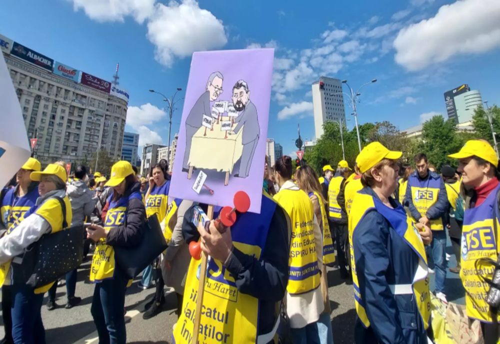 LIDERUL SINDICATELOR DIN ÎNVĂȚĂMÂNT: ”DEMISIA DOMNULE PRIM-MINISTRU ILIE BOLOJAN! ROMÂNIA NU ARE NEVOIE DE UN PREMIER SOCOTITOR ȘI PUS DOAR PE TĂIERI”