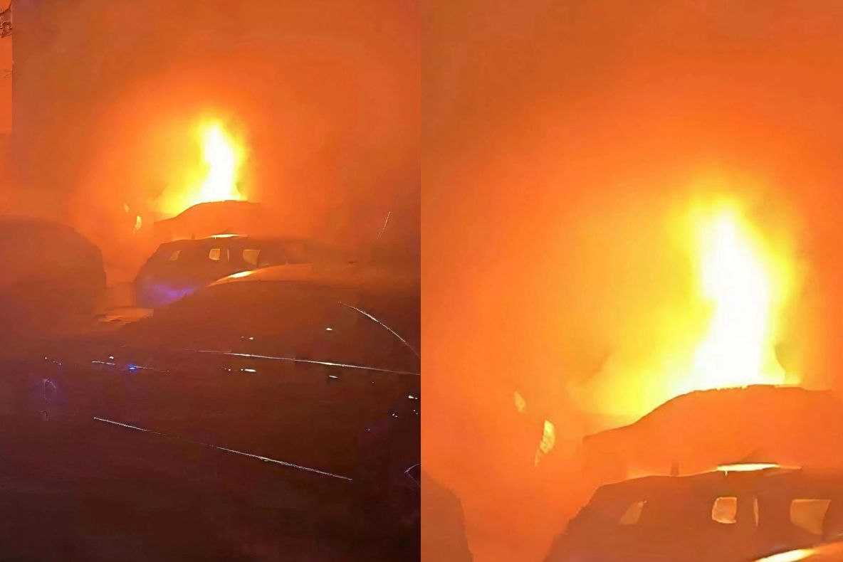 Incendiere intenționată în Piatra Neamț: două autoturisme distruse într-un incendiu izbucnit printre blocuri