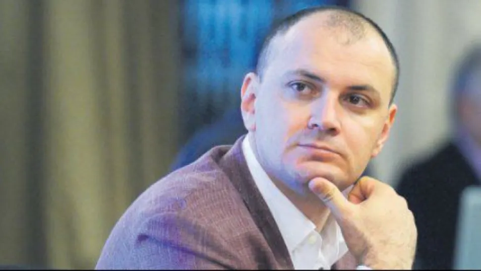 Fugarul Sebastian Ghiță, prins cu minciuna după atacurile la adresa lui Călin Georgescu