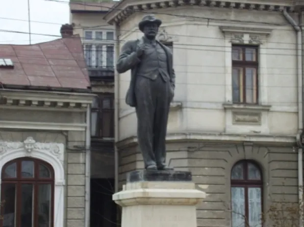 în marime naturală